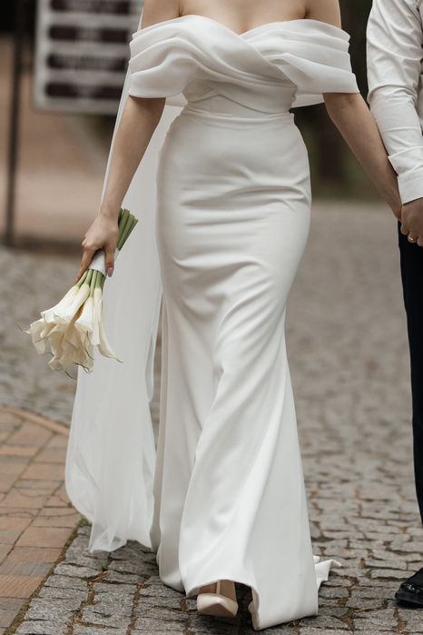 Молочна весільна сукня, розмір S