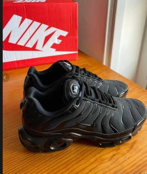 Nike Air Max TN Plus Czarny R.41