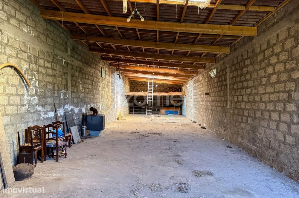 Terreno Rústico, 1/2 de 10.380 m² – Lomba de São Pedro
