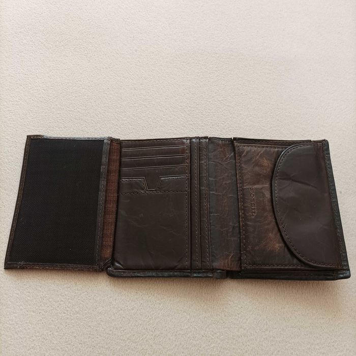 Skórzany portfel męski Fossil genuine Classic