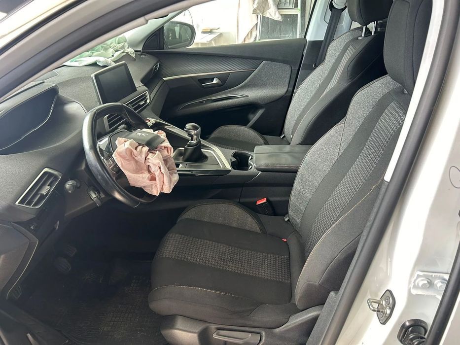 Peugeot 3008 II (2018) - Lote de Peças