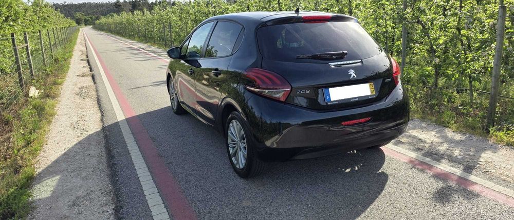 Peugeot 208 — fotografia 6