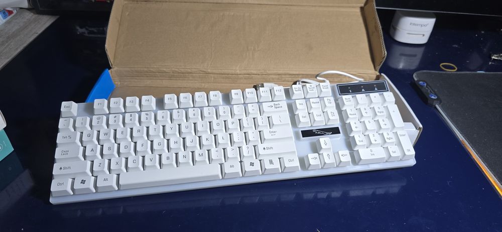 Teclado de fio com backlight