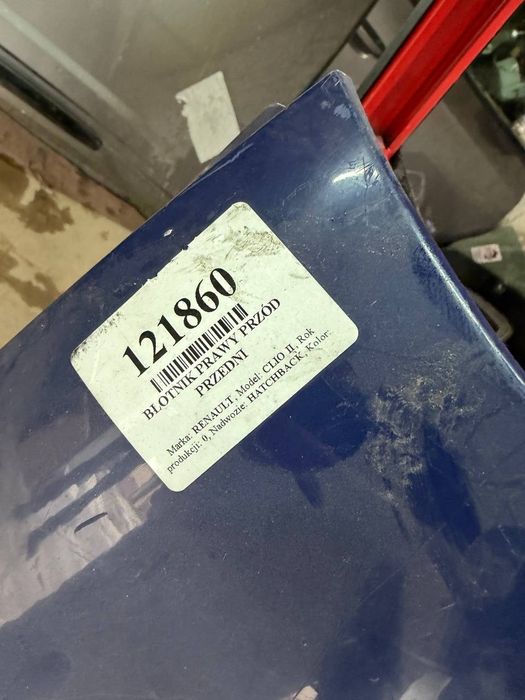 Крило переднє праве / крило правое Renault Clio 2 / Symbol 1 98-01