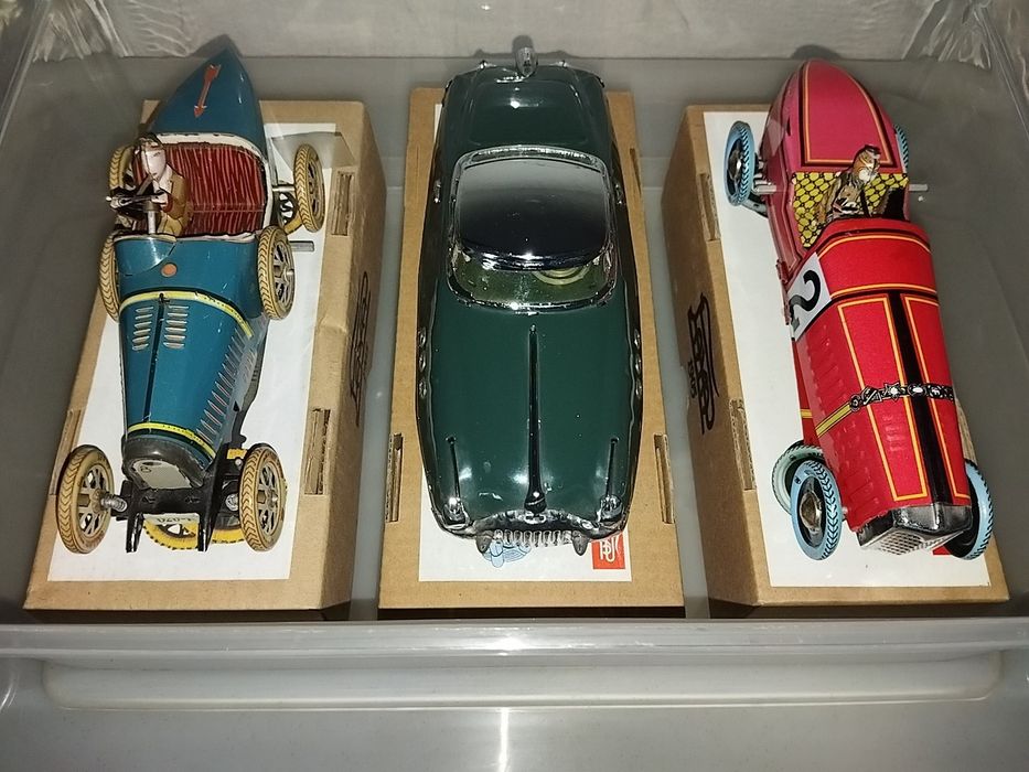 Carros chapa de latão vintage