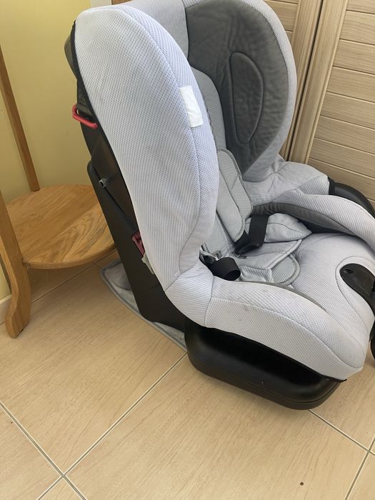 Дитяче автокрісло (0-16 кг)