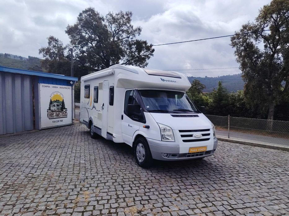 Benimar mileo 290 (cama central)