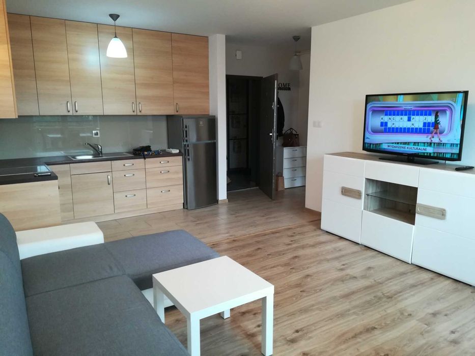 Wynajmę mieszkanie dwupokojowe 41m2 Sikorskiego 134B balkon komórka lok. parking