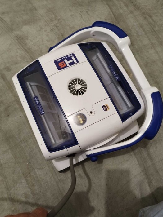 Robot aspirador piscina fundos e parede