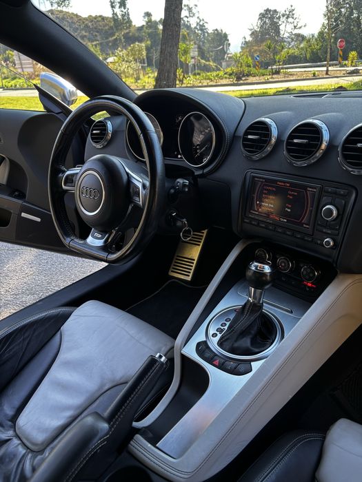 Audi TTS Quattro - S-Tronic