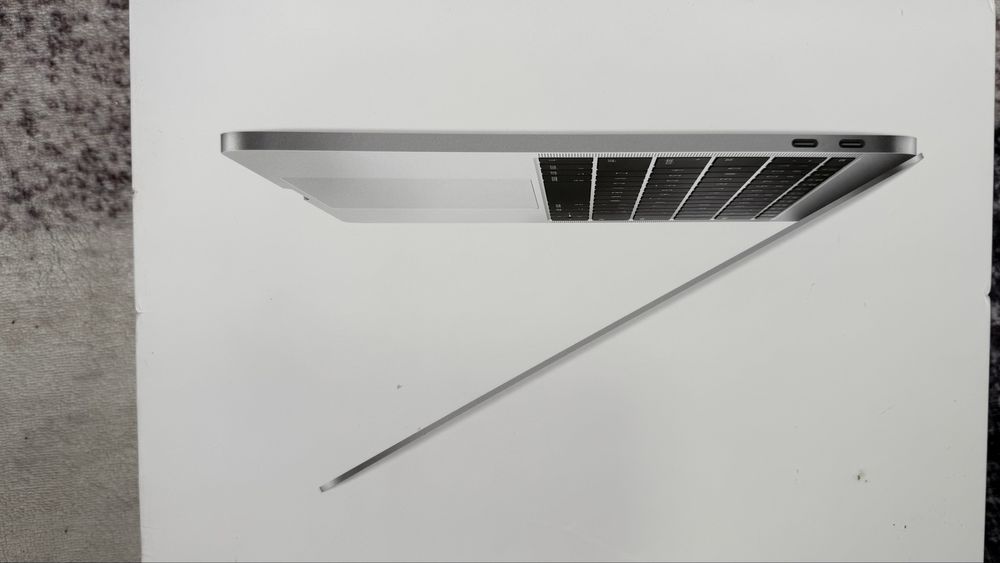 Portátil Apple MacBook Pro 13 de 2017