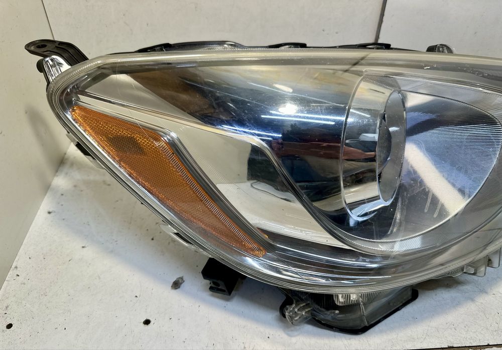 Фара toyota Prius c led, фара права Toyota prius USA 2015 2016 2017