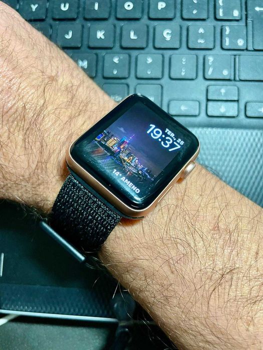 Apple Watch Serie 3 [42 MM alumínio] - Excelente estado