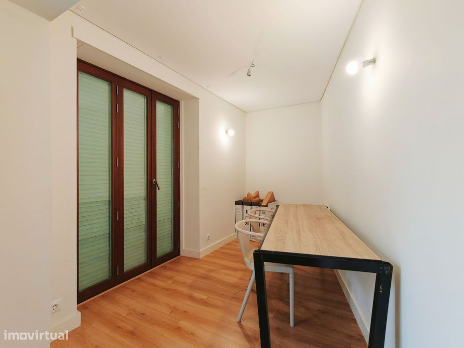 Apartamento T4 Mobilado no Centro de Aveiro