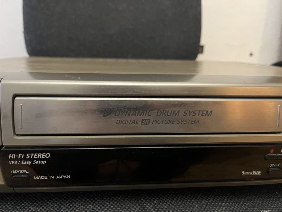 JVC HR-S9400 Super VHS (S-VHS) серії Elegance Gold