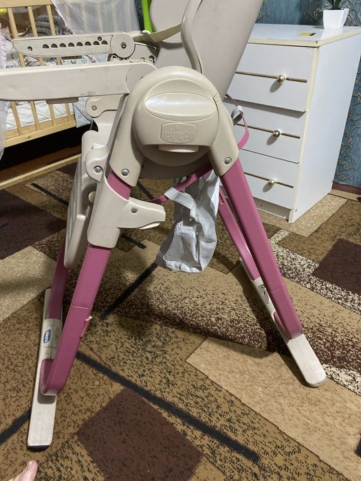 Продам столик для кормления chikko