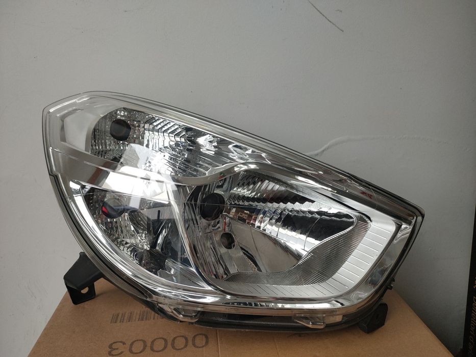 Farol Direito Dacia Dokker/Lodgy de 2012 a 2017