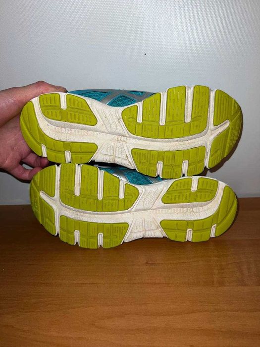 Кросівки Asics (40)