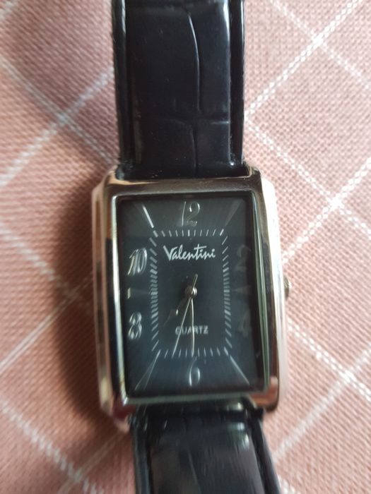 Годинник Valentino