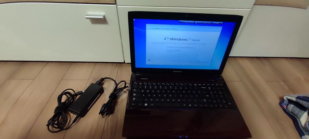 Laptop Samsung R580