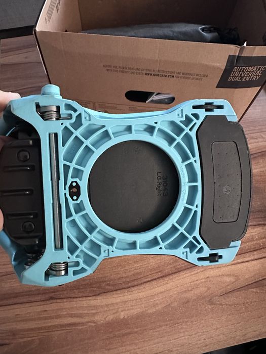 Nidecker Supermatic L – NOWE wiązania snowboardowe Warszawa