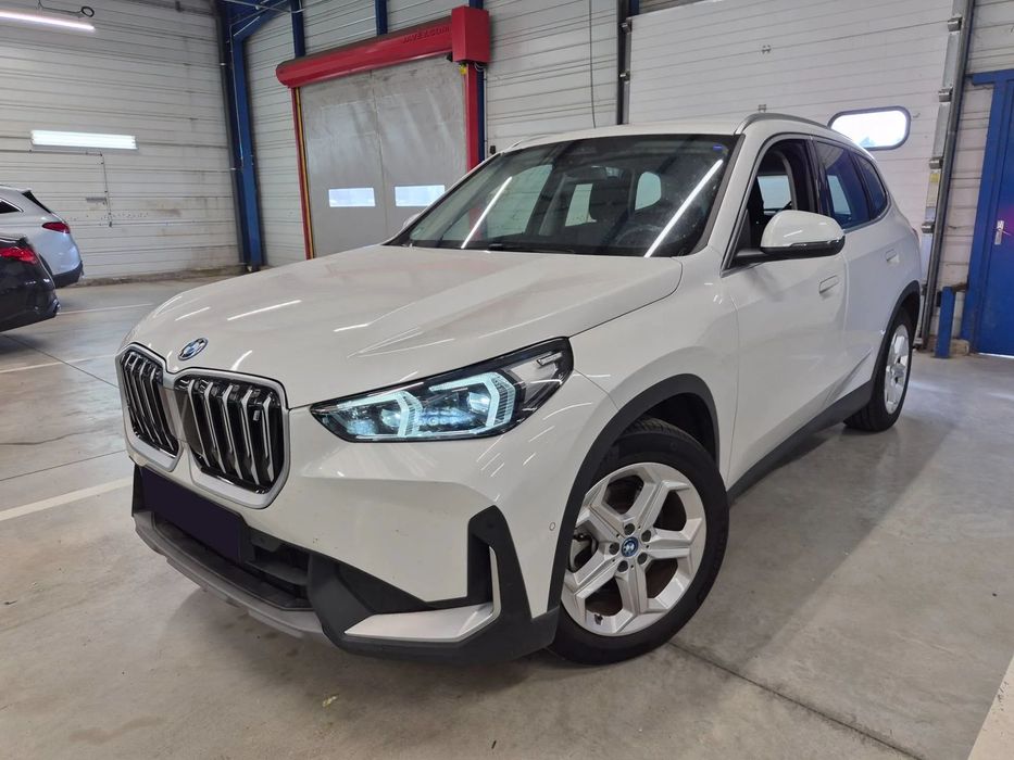 BMW iX1 xDrive30