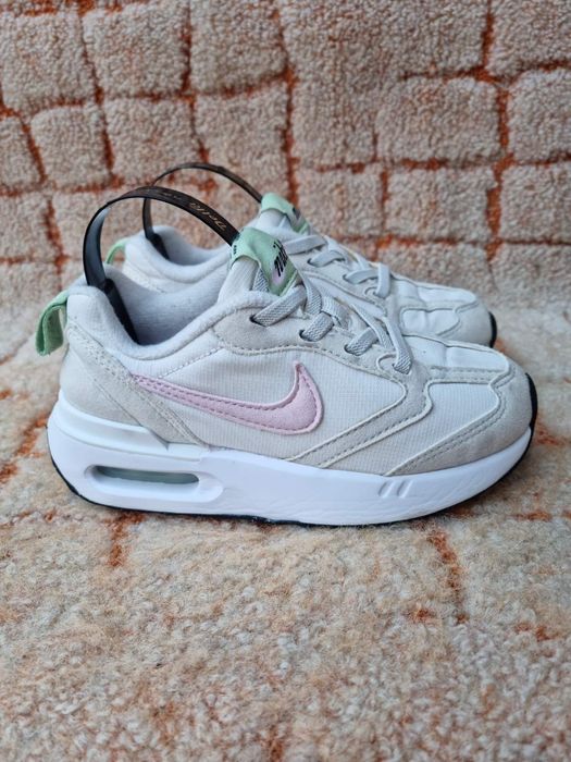 кроссовки Nike Air Max Dawn.