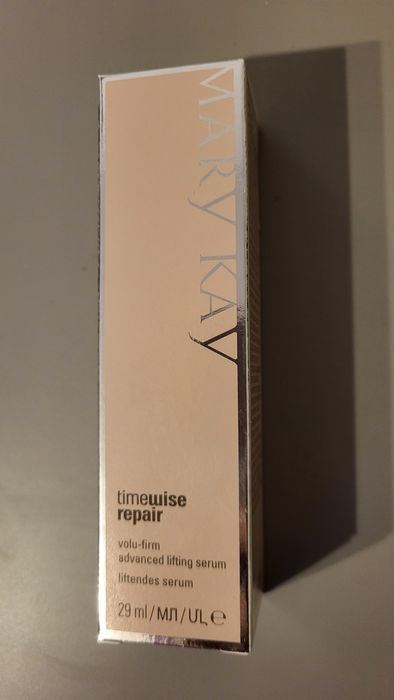 Zaawansowane liftingujace serum TimeWise Repair