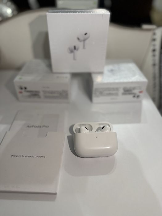 Apple AirPods Pro (2nd generation) novinhos, lacrados na caixa!