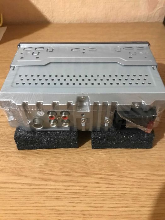 Продам автомагнитолу Pioneer