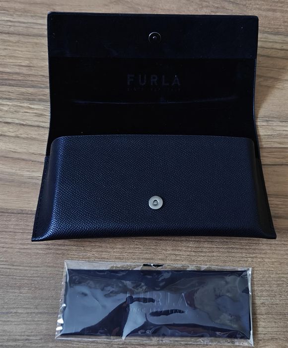 Nowy oryginalny etui na okulary Furla