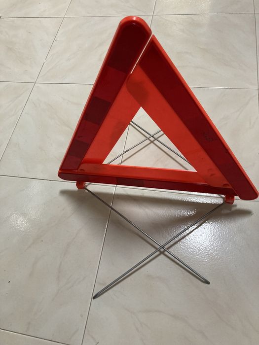 Triangulo sinalisacao e chave