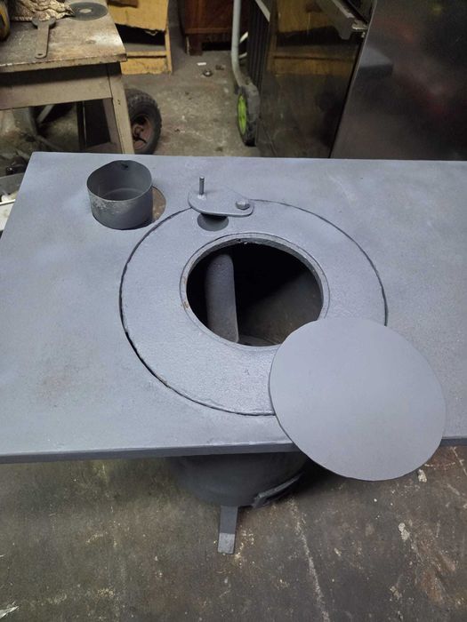 Salamandra em aço com placa de aquecimento