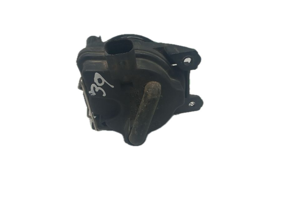 Farol nevoeiro frente esquerdo VOLKSWAGEN Polo (9N)