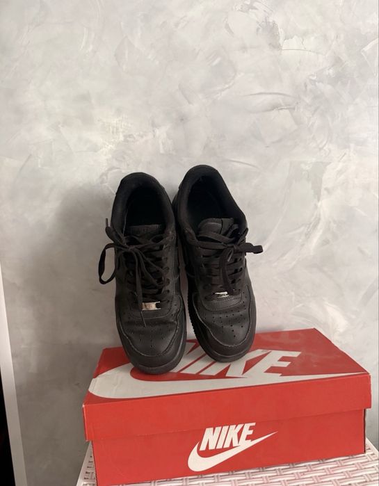 Кросівки жіночі Nike Air Force Black