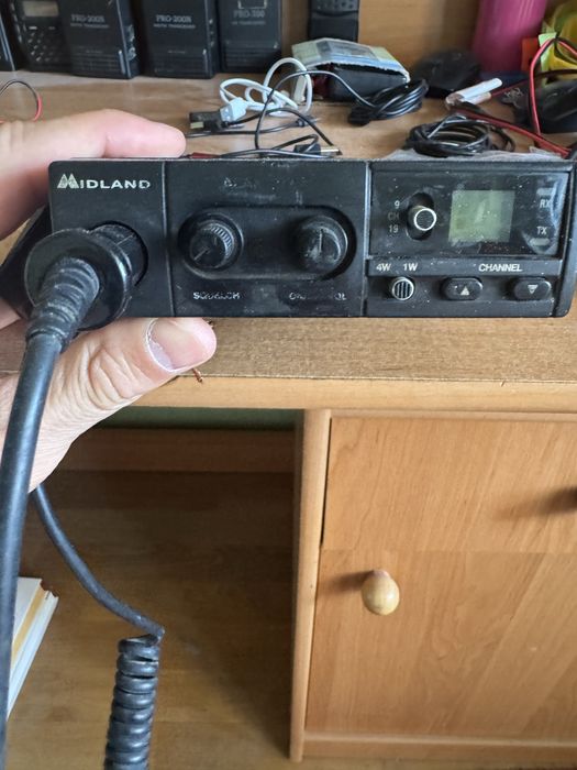 Радиостаниця Midland