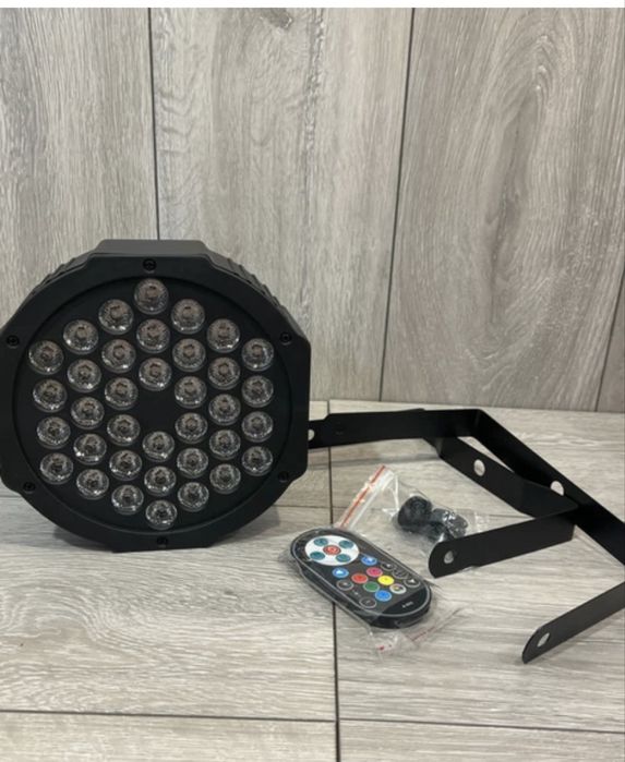 Ліхтар сценічний світло для сцени rgb