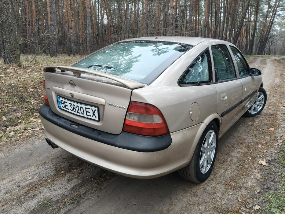Продам/обменяю Опель Вектра Б