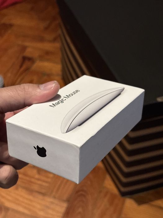 Caixa de Magic Mouse 2 como nova