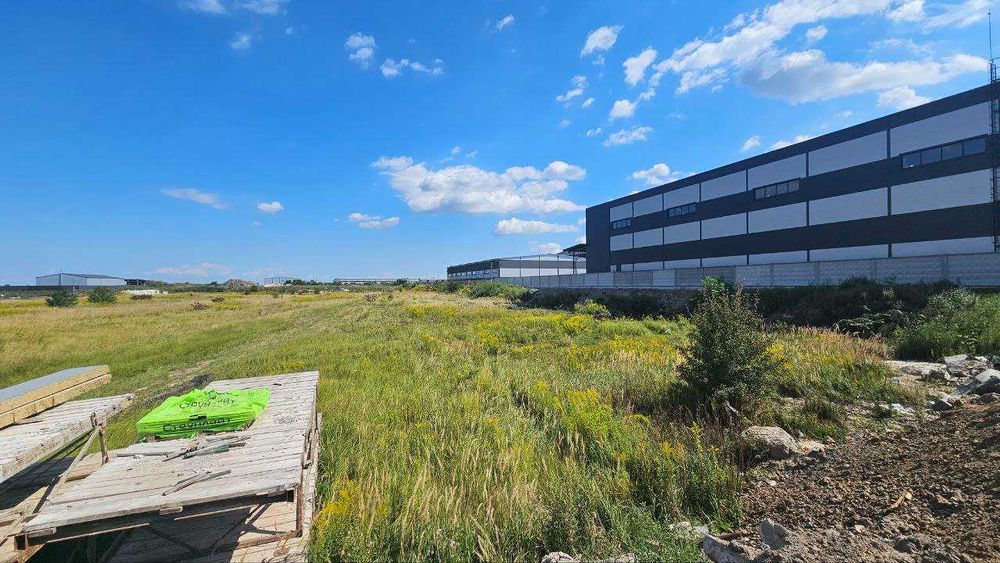 Продаж комерційних, промислових та складських ділянок — Погреби