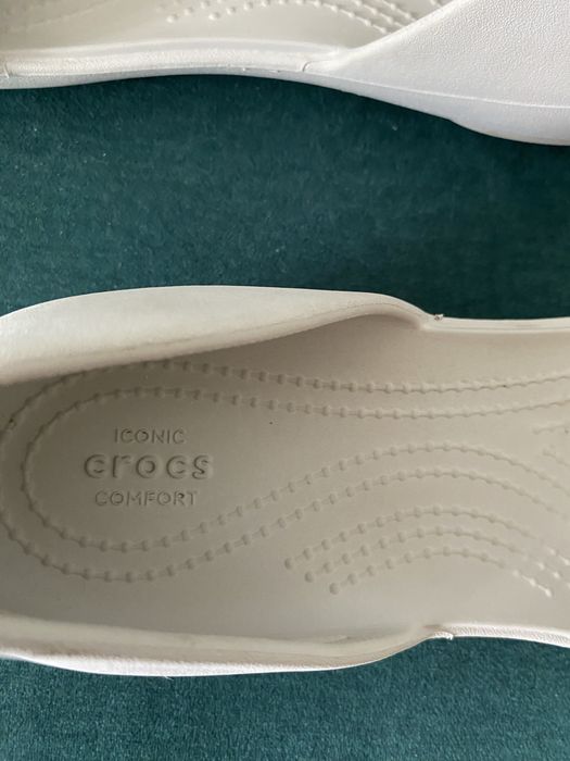 Sandałki Crocs Lina Embellished Dorsay r. 38/39 W8