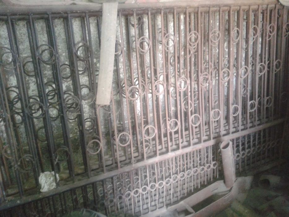 Sprzedam bramy dwuskrzydłowe.