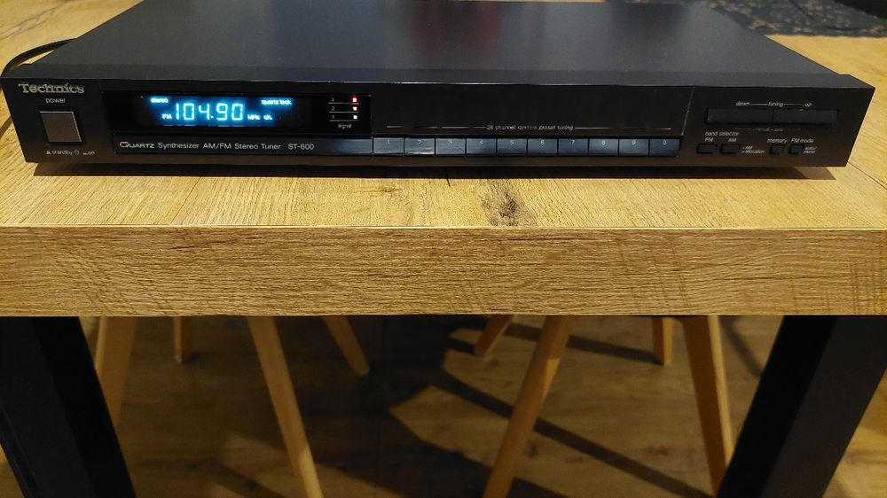 Technics st-600 tuner radiowy