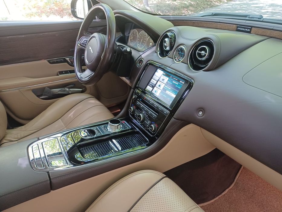 147.000 KM ANO 2015 JAGUAR XJ 3.0 D PORTFOLICO como novo possivel retoma para facilitar o negócio