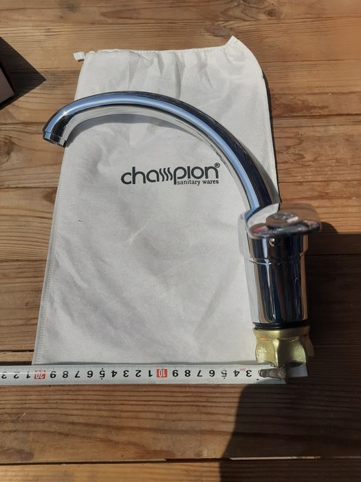 АКЦИЯ!Продам латунный смеситель для кухни CHAMPION