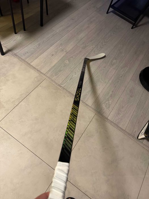 Kij hokejowy CCM Tacks AS-VI Pro P28 85 Flex.