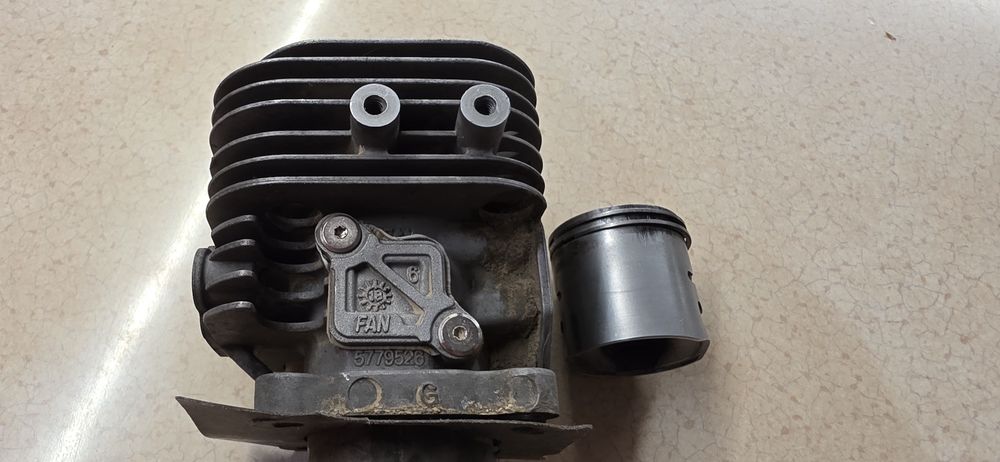Husqvarna 525 bx cylinder i tłok