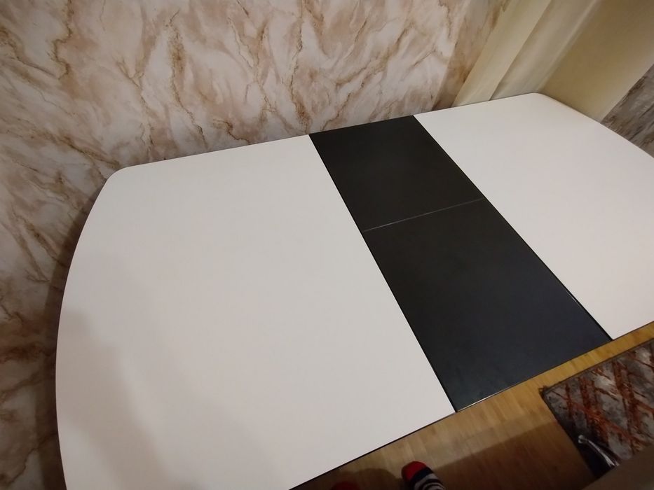 Стіл розкладний новий