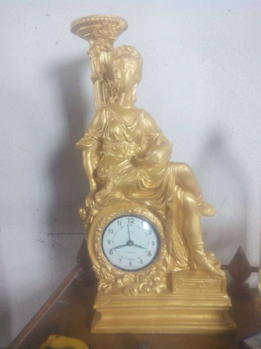 Часы каминные.настольные.