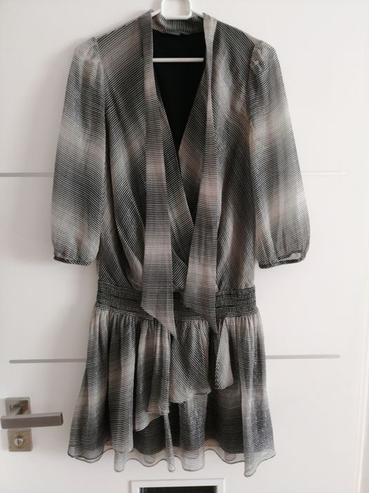 Armani Exchange śliczna sukienka S